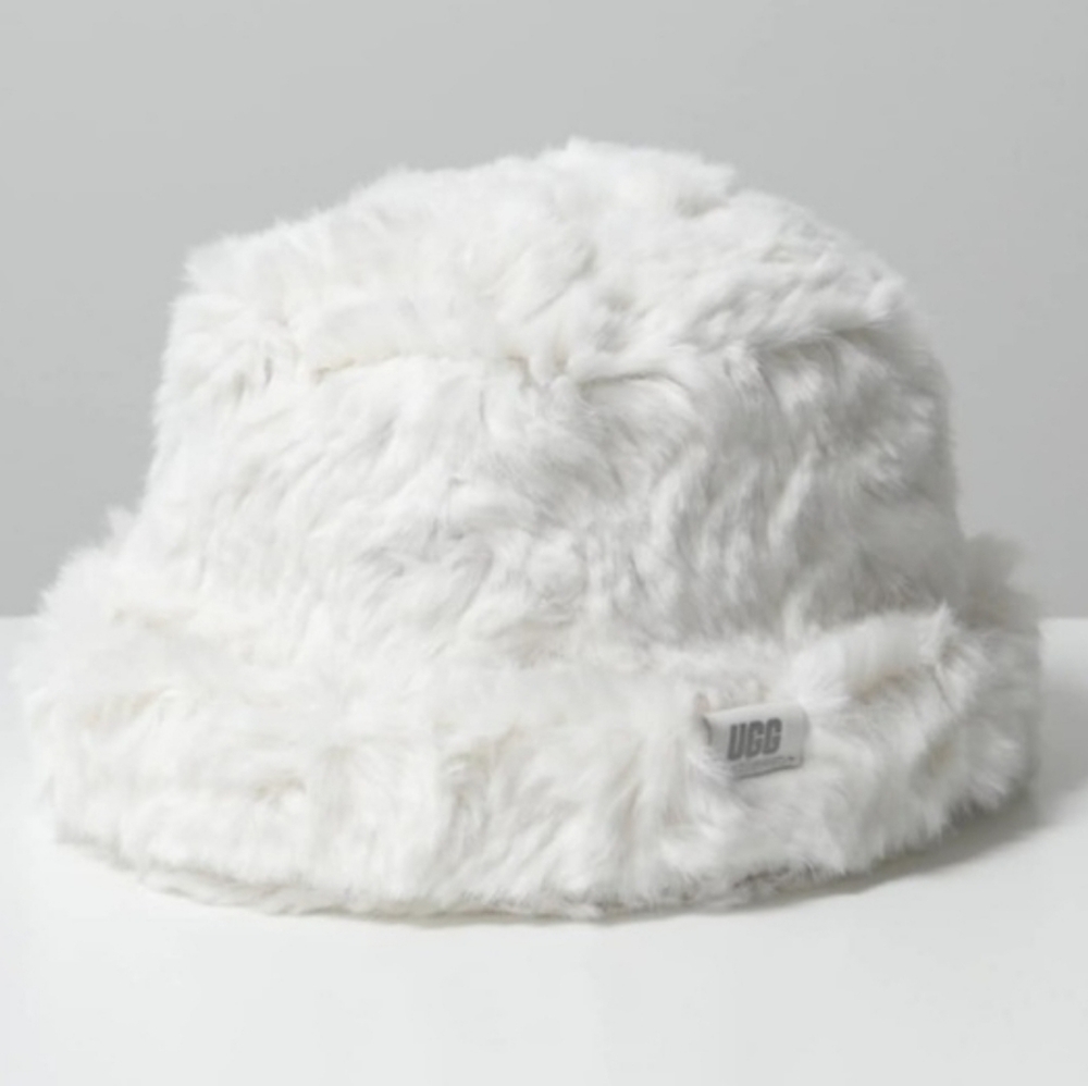 New With Tag Nimbus Bucket Hat